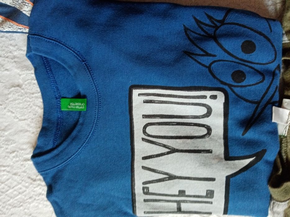 Lote de 8 t shirts manga comprida rapaz, 5/6 anos.