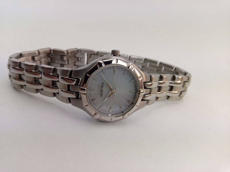 Японские женские часы Citizen Solar Tech EP8020-50A, подарок девушке
