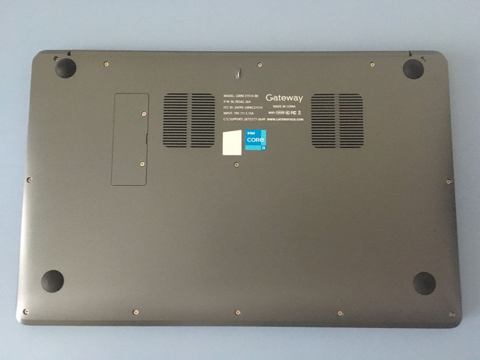 Ноутбук Gateway Ultra Slim 15.6 IPS FHD Intel i3-1115G4 /4Gb Ram/ 128G