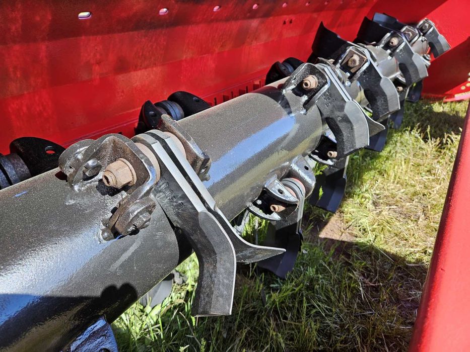 Мульчувач, АГРОМЕХАНІКА 2.4 м, подрібнювач решток, НОВІ НОЖІ, 2010 р.в