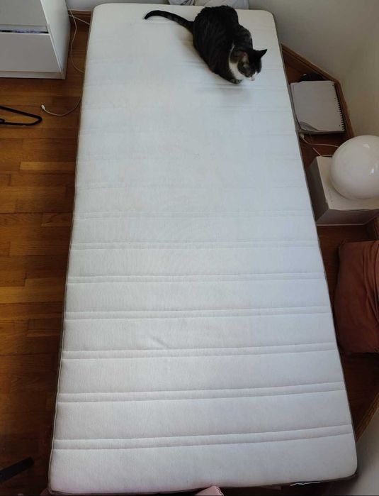 Colchão IKEA sem defeitos 90x1.90