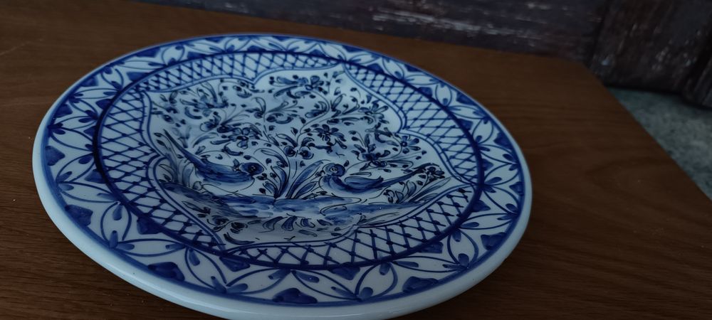 Vendo varias peças em loiça de coleção e antiguidades