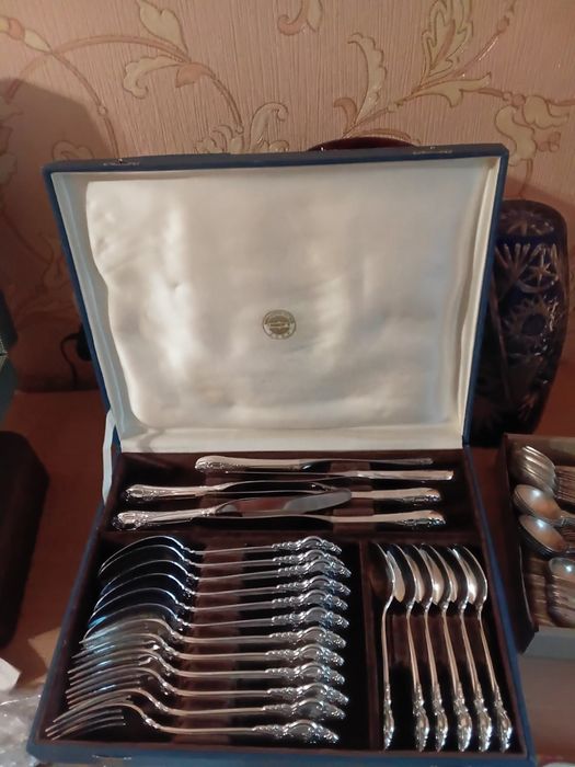 Мельхиоровые ложки вилки ножи Троянда серебряная роза мельхиор мнц