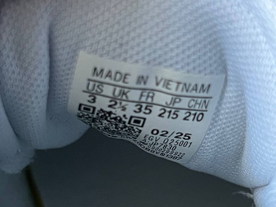 дитячі кросівки  Adidas 35р