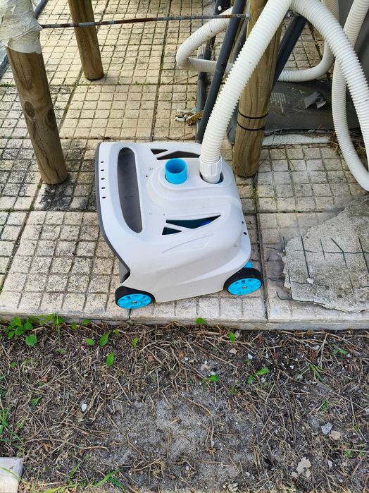 Piscina retangular INTEX XTR Frame 5,49 com todos os acessórios