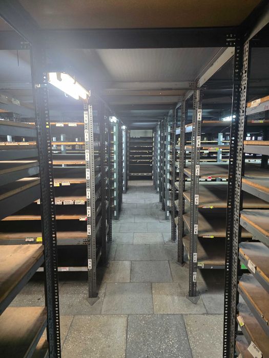 Hala magazyn warsztat z socjalem i parkingiem