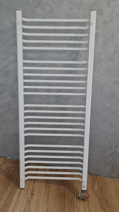 Gorgiel grzejnik łazienkowy drabinka z zaworem Nowy