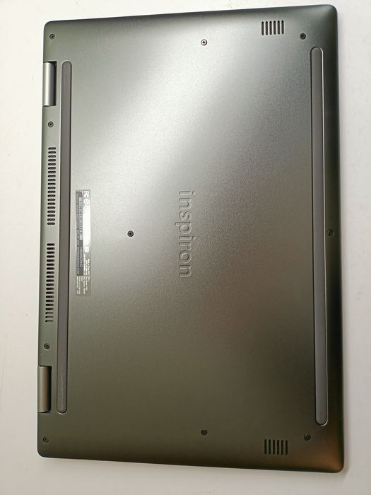 Dell Inspiron 7579 15.6" Сенсорный Intel i5 7th / 8g / 256 ssd америка