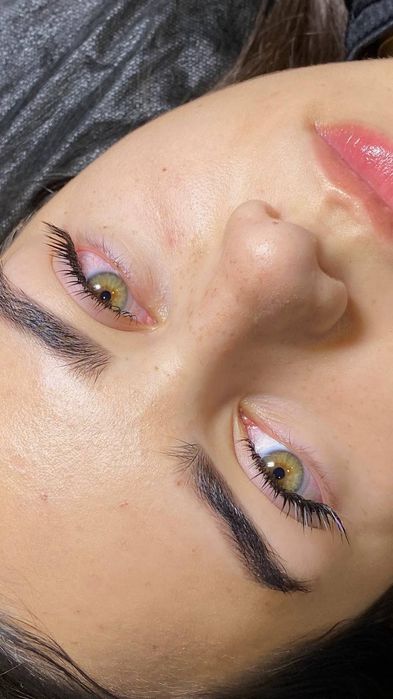 Нарощування, ламінування вій