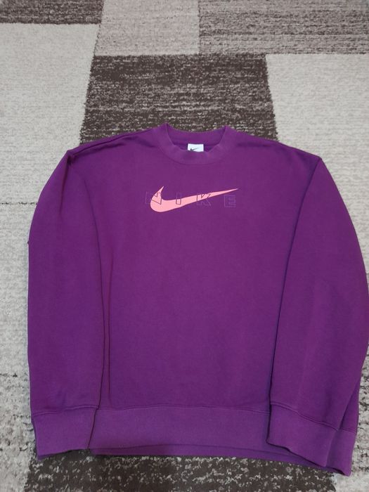 Жіночий світшот від Nike.