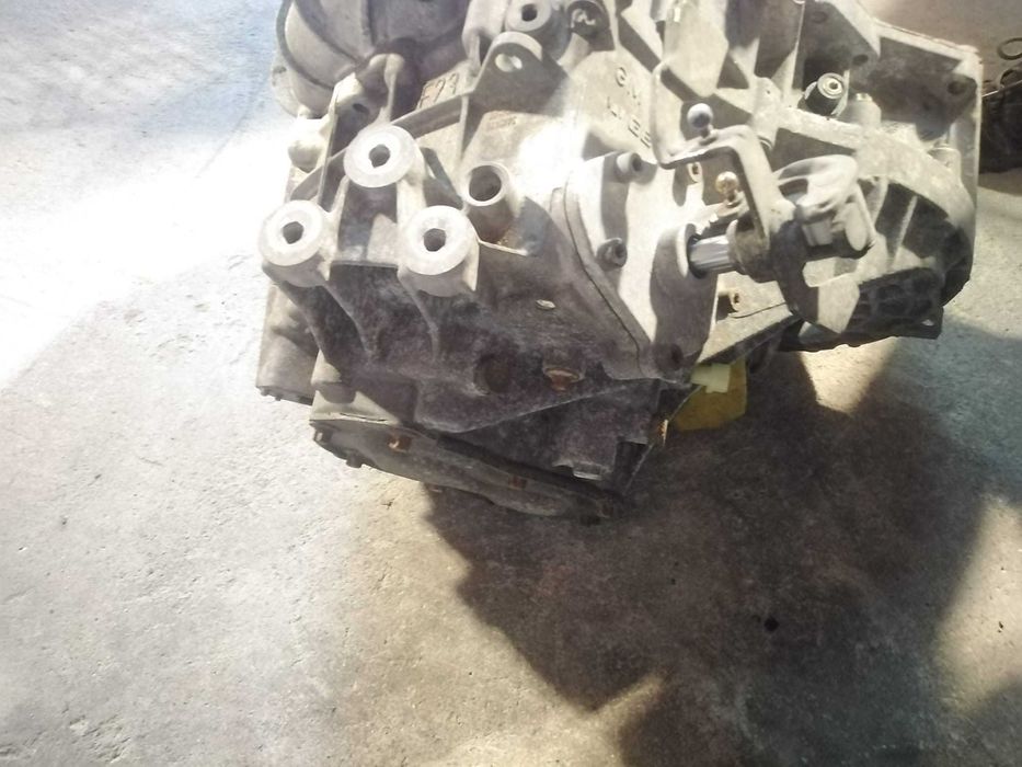 Caixa de 5 Velocidades Opel Zafira A 2.0 DTi a Gasóleo 85 cv