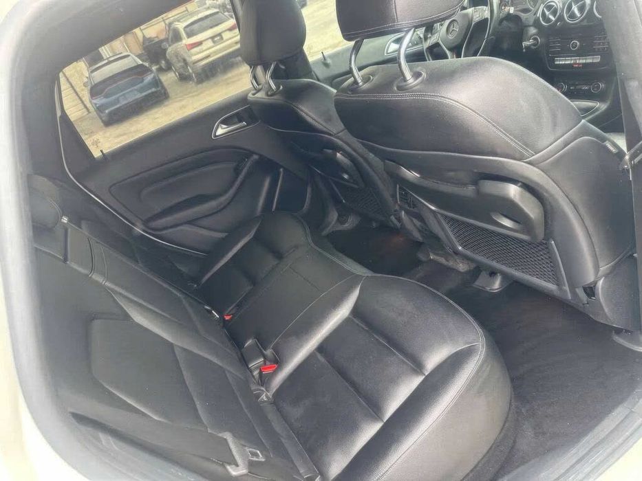 Mercedes-Benz b250      2017