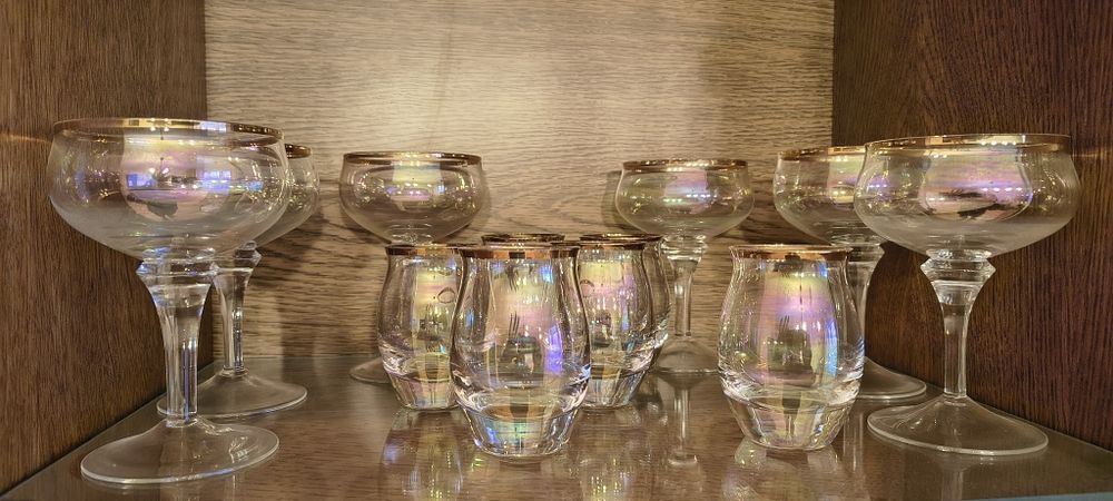 Szkło iryzowane PRL Krosno kieliszki literatki 36 szt.