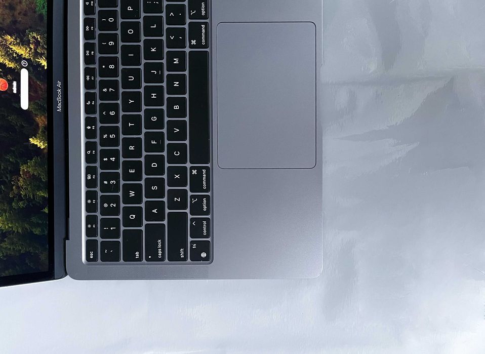 Apple MacBook Air M1