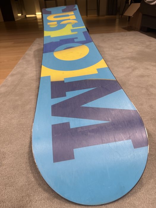 Burton custom 162W + wiazania Malavita EST L/XL