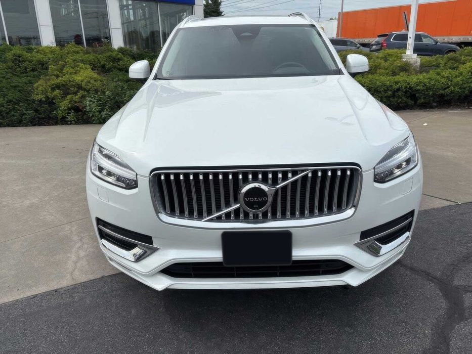 Volvo Xc90      2024