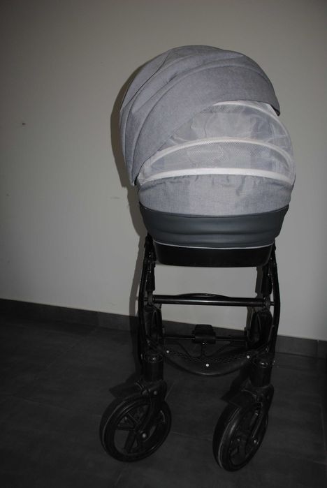 Компл. для новонародженого коляска люлька Baby Pram De Luxe ліжечко з матрациком