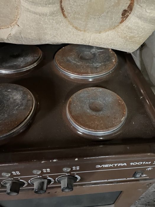 Продаєм Електро плиту Електра 1001м