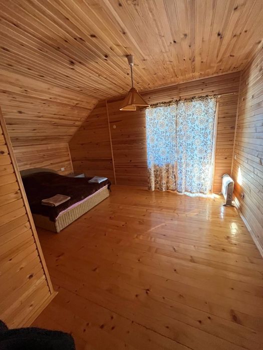 Відпочинок в Карпатах. Коттедж біля річки в селі Микуличин н
