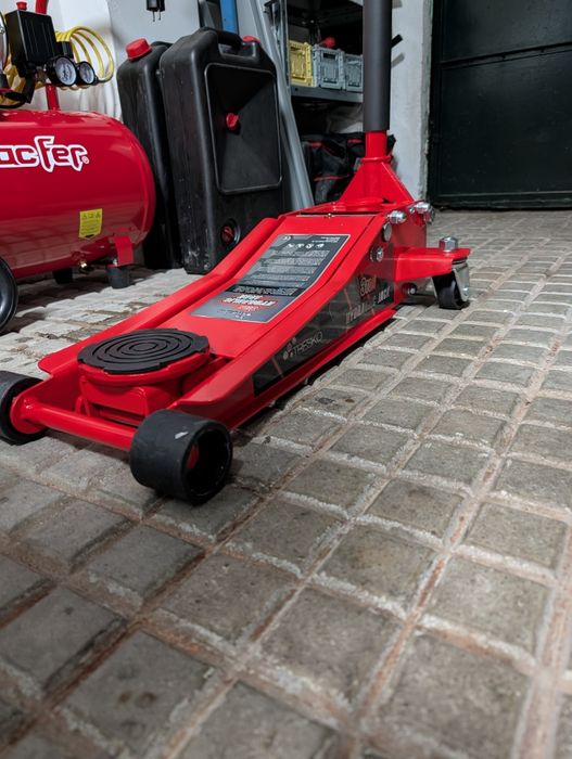 Macaco hidráulico Tresko 3T Novo