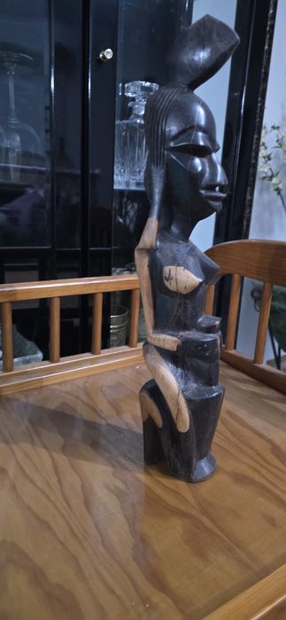 Boneca africana pedra