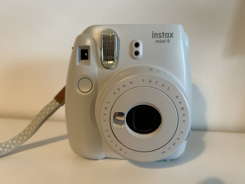 Instax Mini 9 (usada)