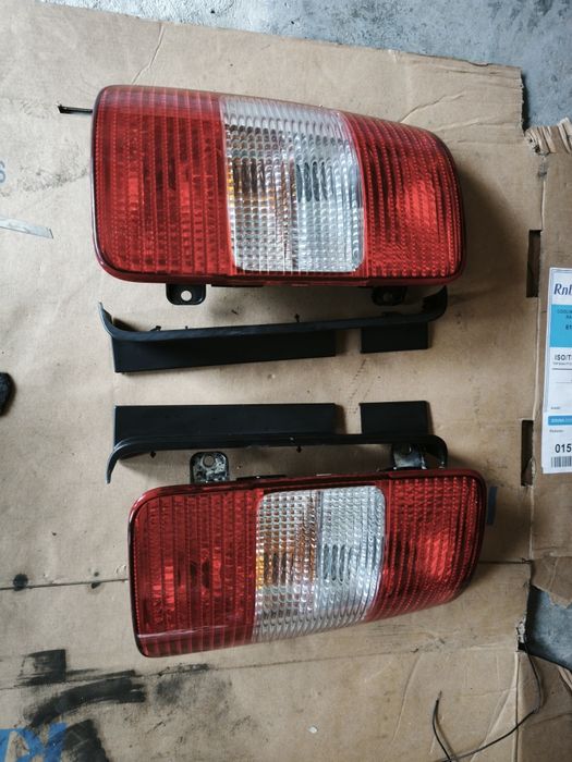 Farolins traseiros vw caddy