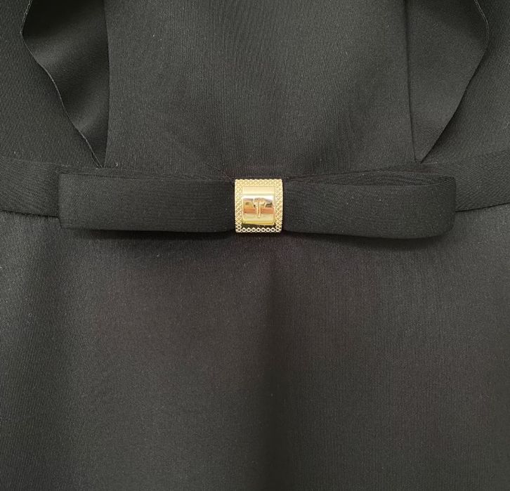 Нарядна сукня Ted Baker неймовірна