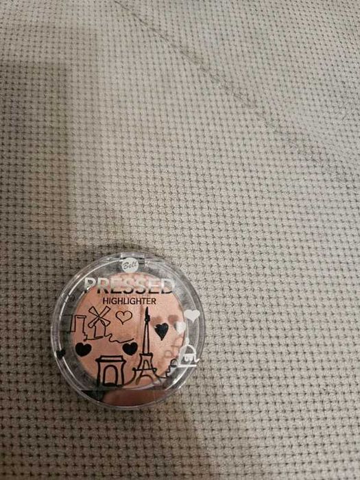 Bell LOVE in the city Pressed Highlighter 001 rozświetlacz