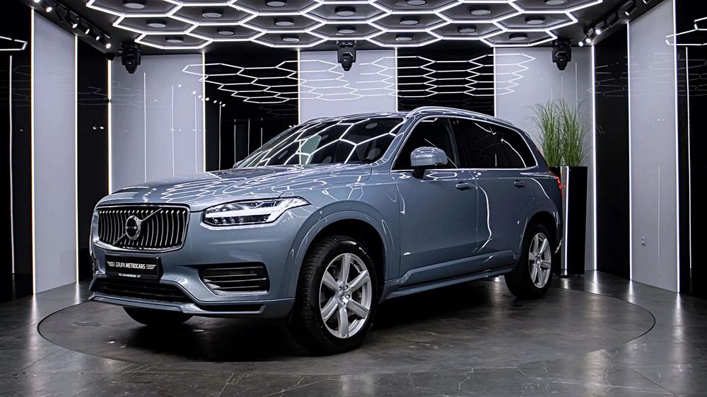 Volvo XC 90 SALON POLSKA/ FV23%/ Gwarancja Serwisowa/AWD/Core/HAK/100 731 NETTO