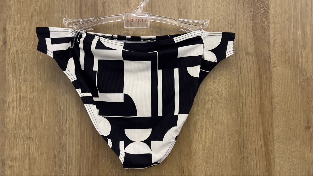 Dół od bikini Esprit r 42