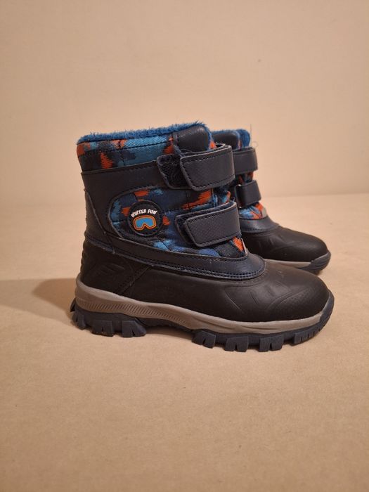 Buty zimowe, śniegowce, rozmiar 30.