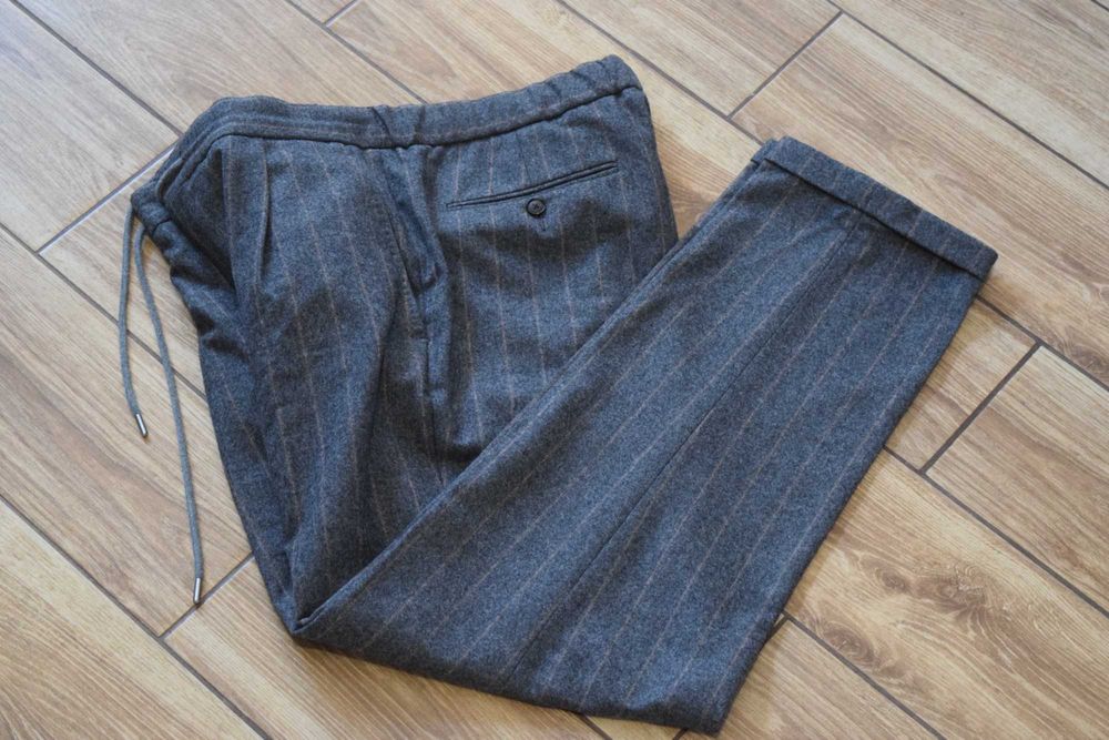 Flanelowe spodnie Suitsupply, rozmiar 50