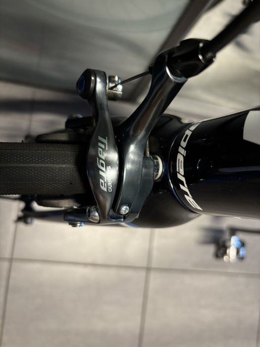 Rower szosowy LAPIERRE SENSIUM 300 full carbon stan idealny