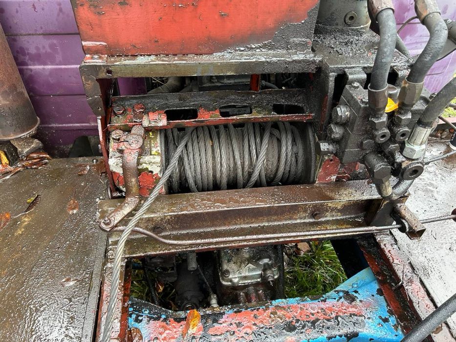 Гидравлическая лебедка и платформа