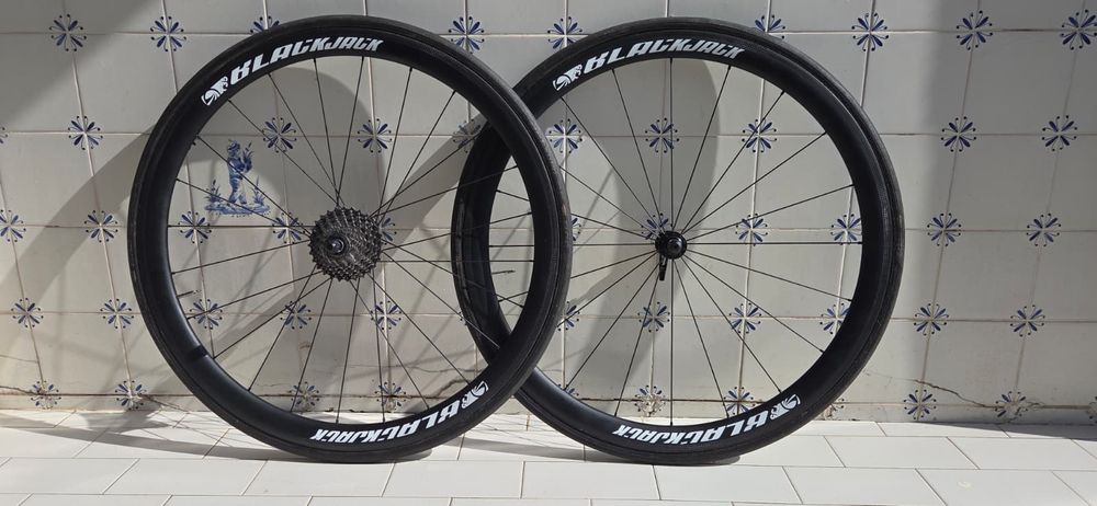 Rodas novas BlackJack 35c Carbono - Tubulares
BlackJack 35mm
Cassete