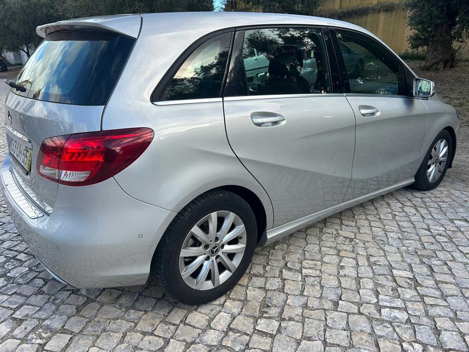 Mercedes B180 d 2018 20 mil kms
