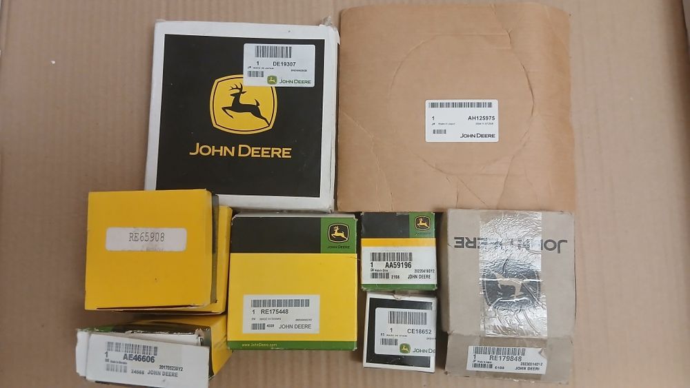 Оригінальні запчастини Джон  Дір