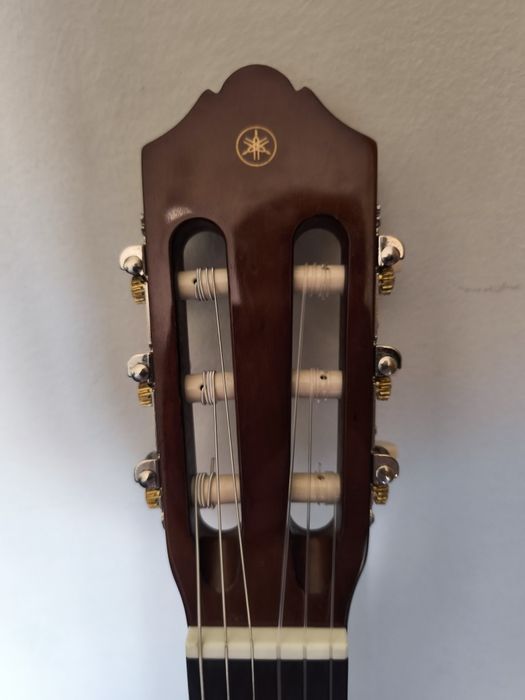 Guitarra clássica Yamaha C40 em ótimo estado + Capa de transporte