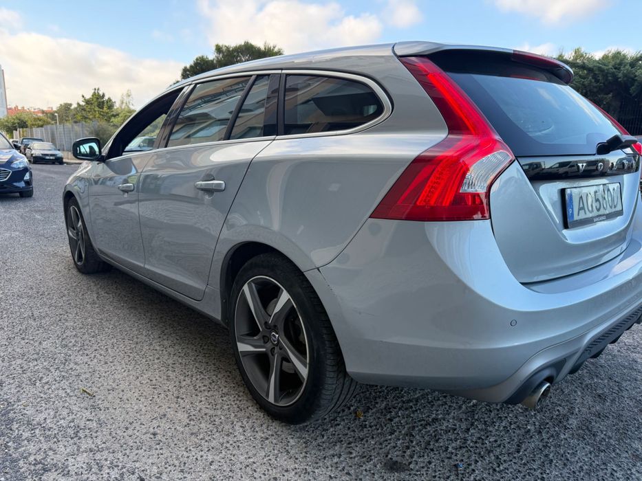 Volvo V60 plug-in/ diesel Rdesing