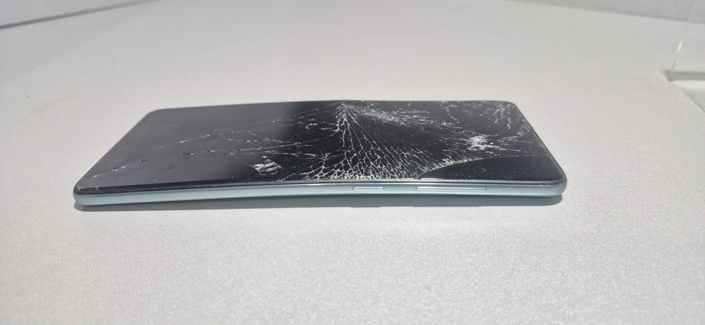 Продам телефон Samsung A71