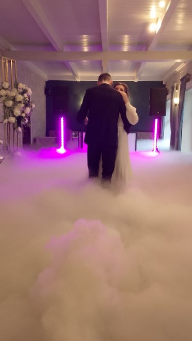 Важкий дим, холодні вогні , конфеті на перший танець молодих.Львів+обл