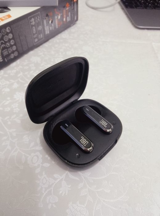 Навушники JBL Live Flex Black (JBLLIVEFLEXBLK)  б/у