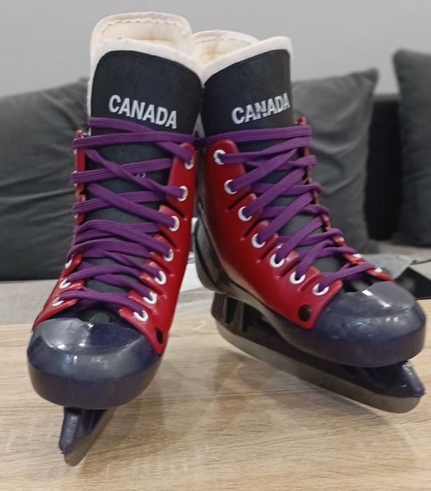 Łyżwy hokejowe, wiązane. Rozm. 37