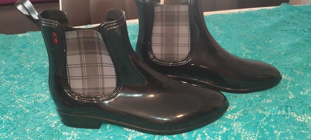 Buty kalosze stan bdb r. 40