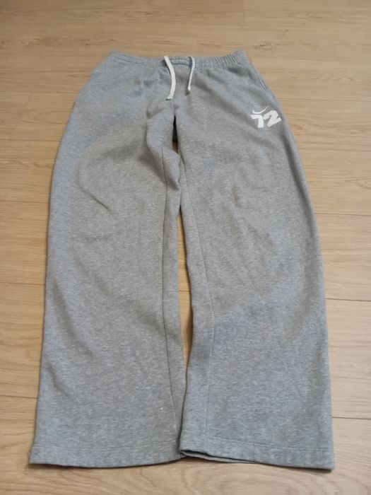 Широкі спортивні штани Nike