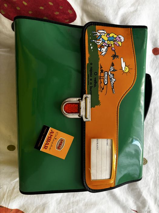Mala/Pasta Escolar Vintage AMBAR Portuguesa – NOVA com Etiqueta Original – Anos 70/80