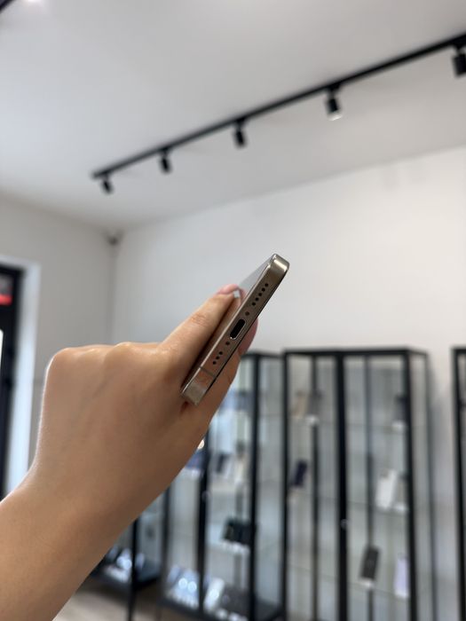 Telefon iPhone 16 PRO 128GB Szary Apple Gwarancja iTrade