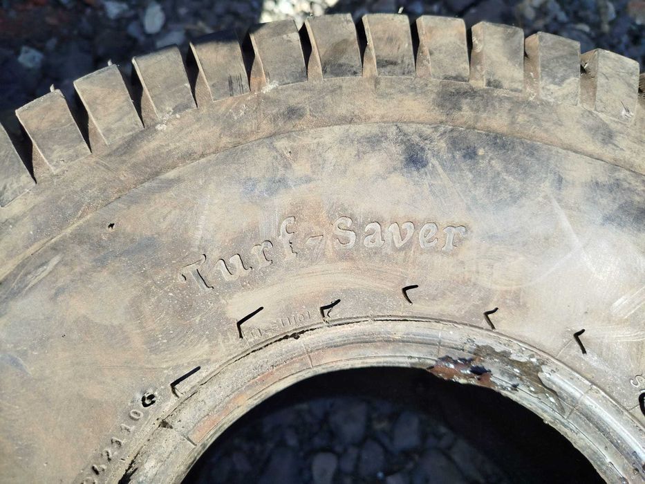 Opona rolnicza 20x10.00-8 Carlisle trawnikowa trawiasta