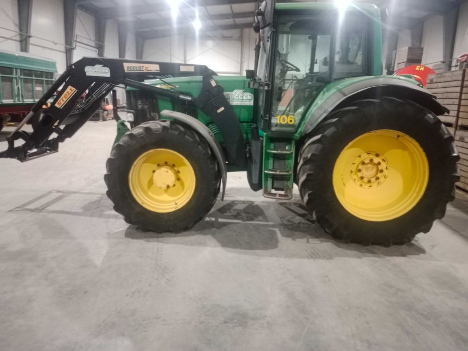 Ciągnik John Deere 6920 S  z ładowaczem czołowym, przedni tuz